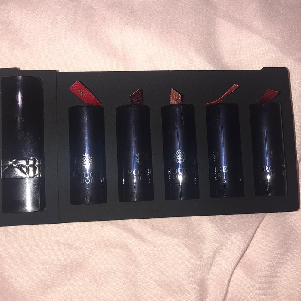 💥MAKE offers!! Dior 6 lipsticks! Free shipping